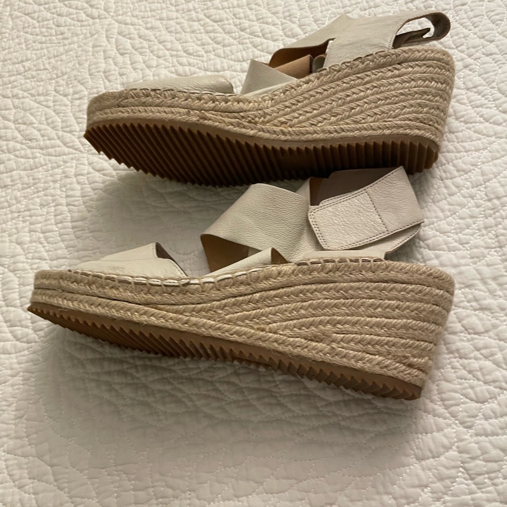 Eileen Fisher Off-White Leather Espadrille Wedge Sandal - Picture 4 of 10